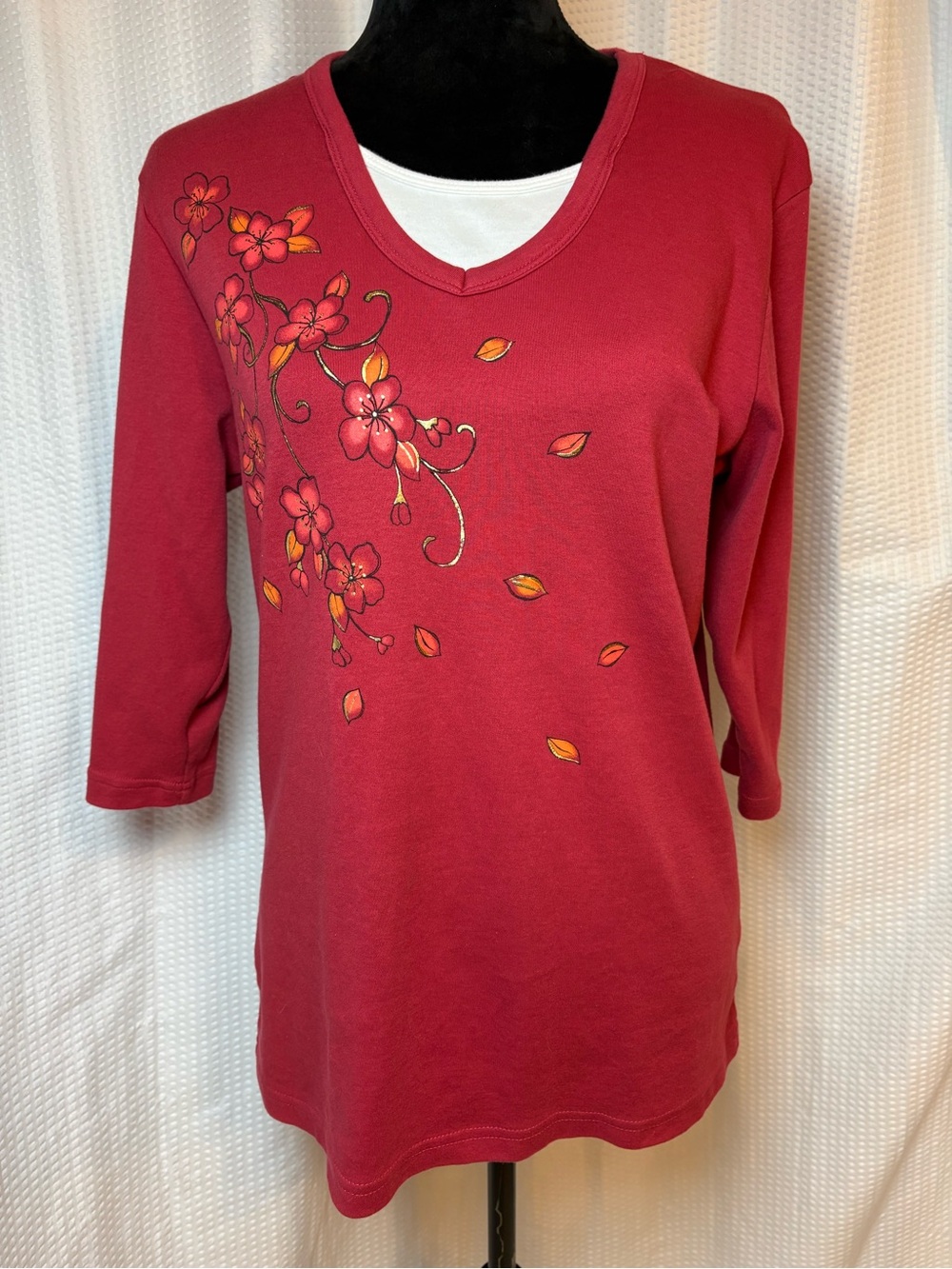 Country Store Red 3/4 Sleeve 100% Cotton Blouse Floral Graphic Design Size L